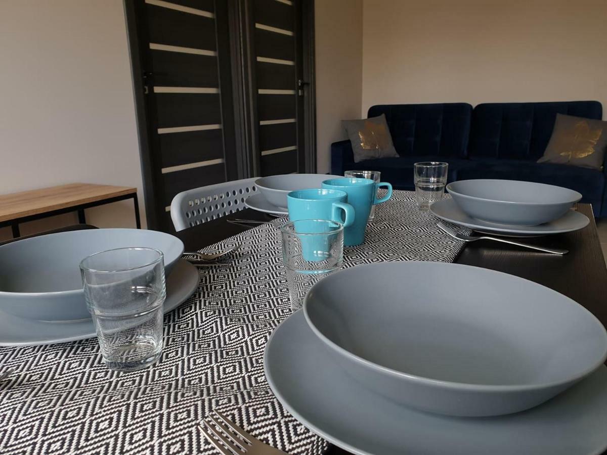 פלוק Vistula Two-Bedroom Apartment מראה חיצוני תמונה