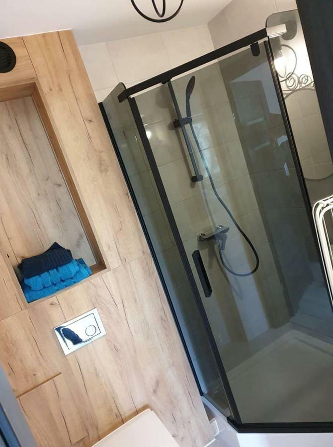 פלוק Vistula Two-Bedroom Apartment מראה חיצוני תמונה
