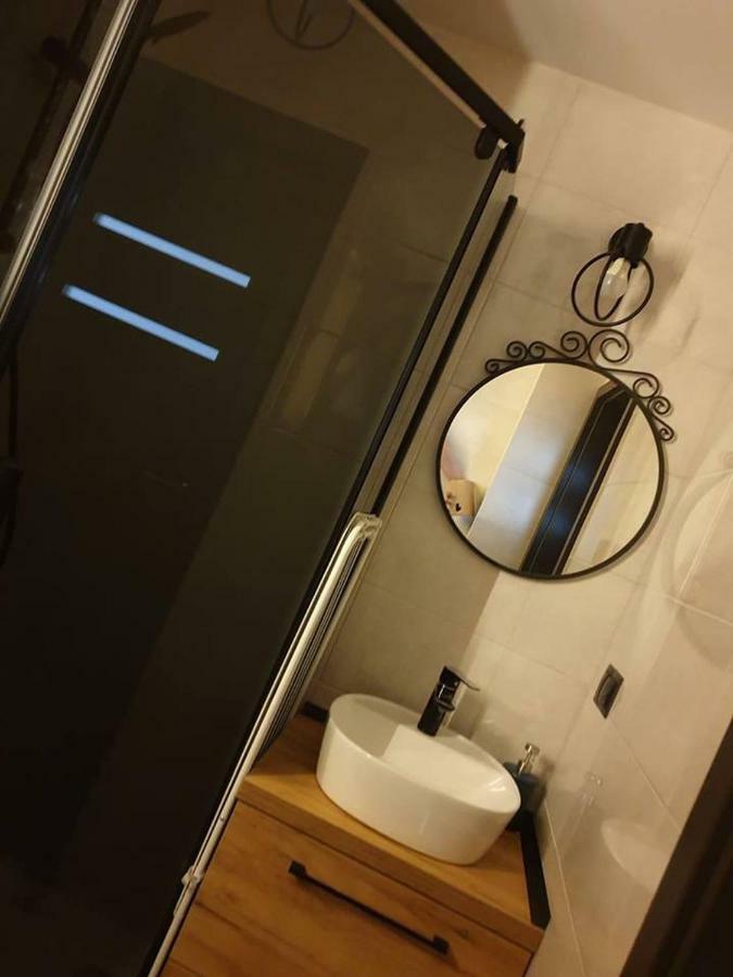 פלוק Vistula Two-Bedroom Apartment מראה חיצוני תמונה